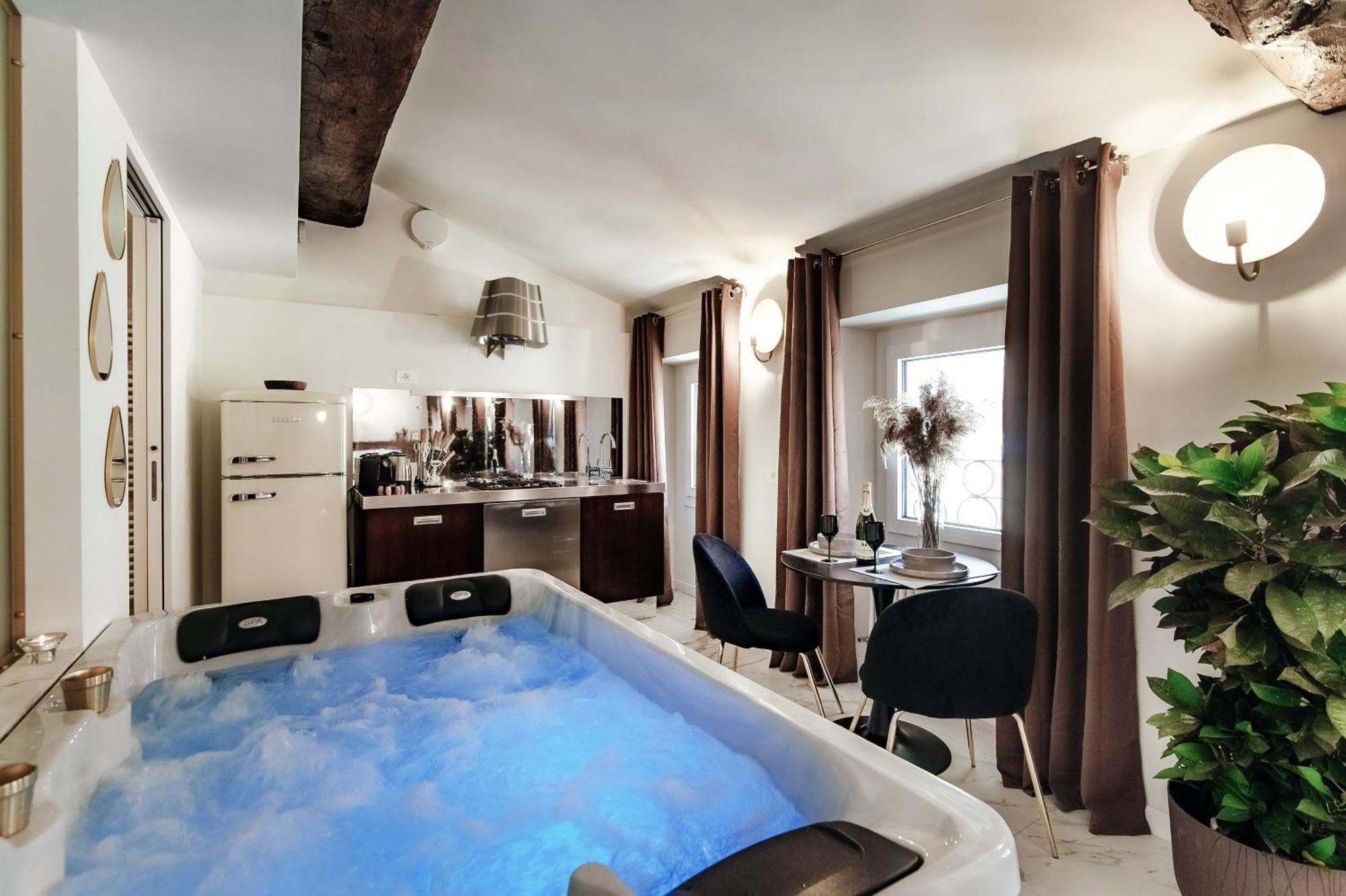 Sahara & Amazzonia Luxury Rooms- The House Of Travelers كومو المظهر الخارجي الصورة